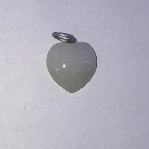 Snowy Quartz Heart Pendant - Picture 8 of 15